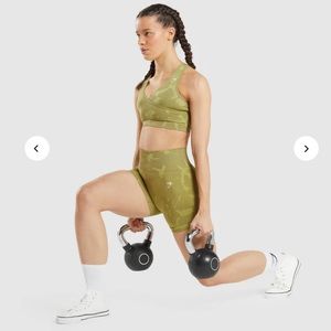 ADAPT CAMO SEAMLESS SHORTS